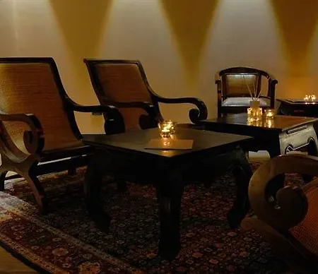 Cocca Royal Thai Отель Сарнико