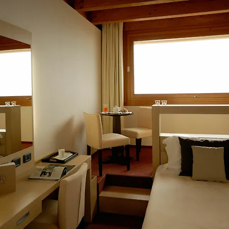 Ξενοδοχείο Cocca Royal Thai 4*