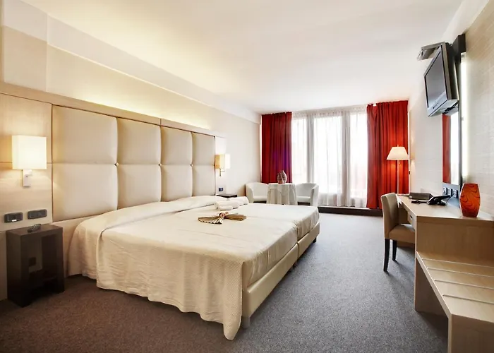 Cocca Royal Thai Hotel Sarnico